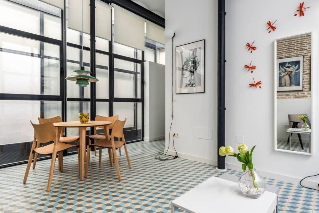 Apartament Pop Art, Alameda De Hercules,loft Casco Antiguo