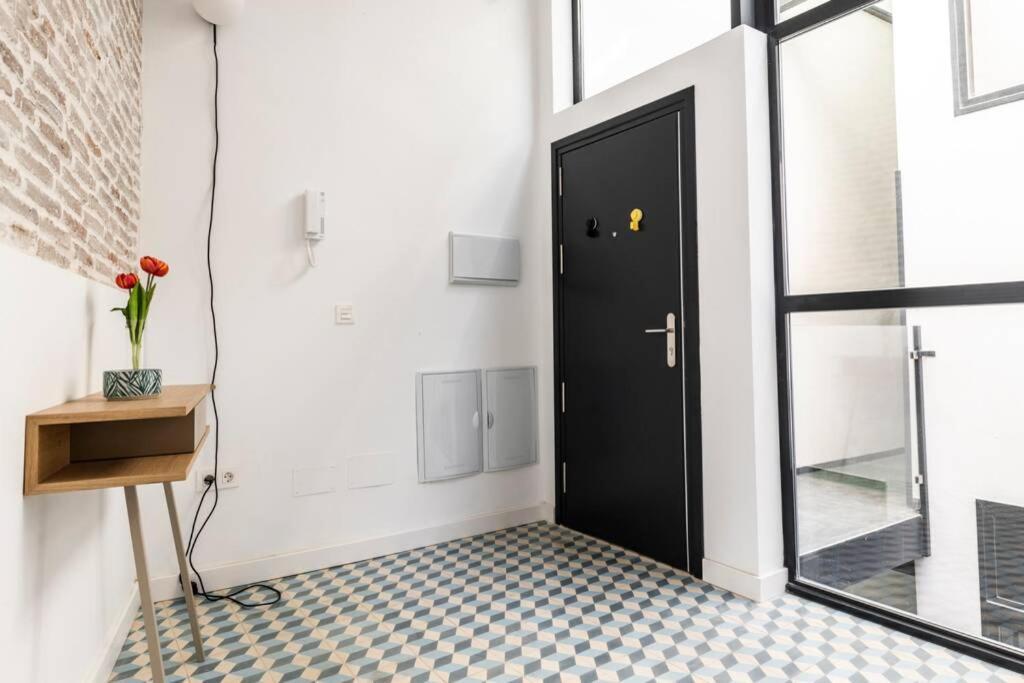 Apartament Pop Art, Alameda De Hercules,loft Casco Antiguo *